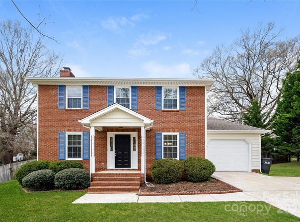 8749 Rittenhouse Circle, Charlotte, NC 28270