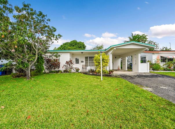 4189 NW 52nd Avenue, Lauderdale Lakes, FL 33319