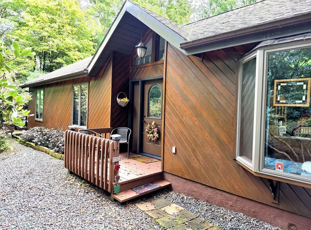 13 Honeysuckle Drive, Jim Thorpe, PA 18229