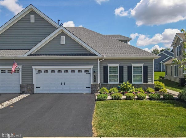 3964 VICTORS WAY, EASTON, PA 18045