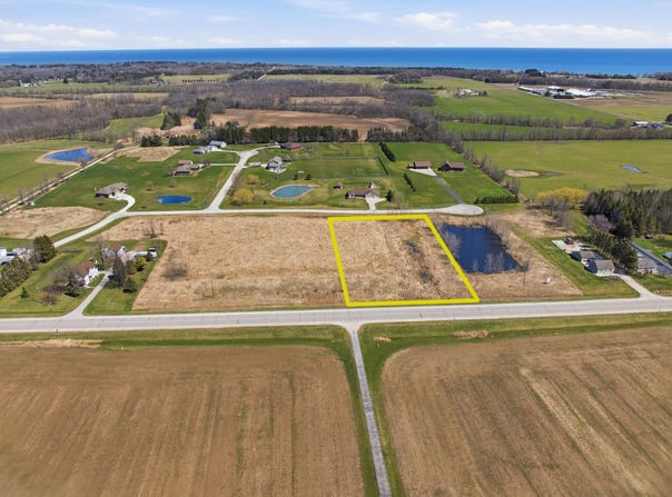 Lt4 Harley Rd, Manitowoc, WI 54220