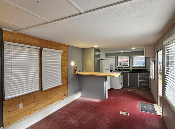 250 GCR 640 unit: 28, Granby, CO 80446