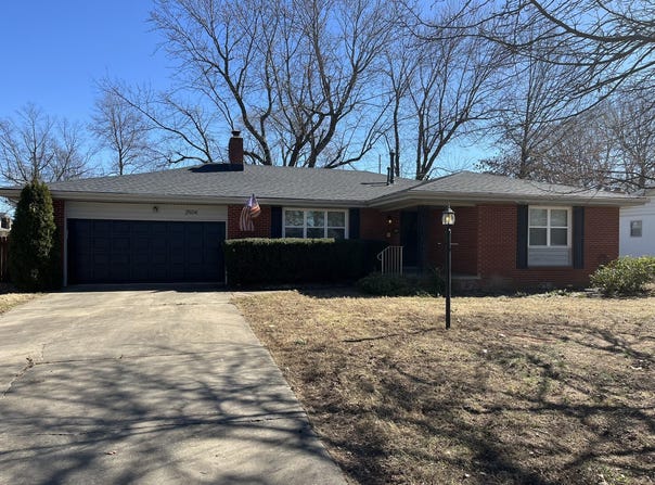 2504 S Barcliff Avenue, Springfield, MO 65804