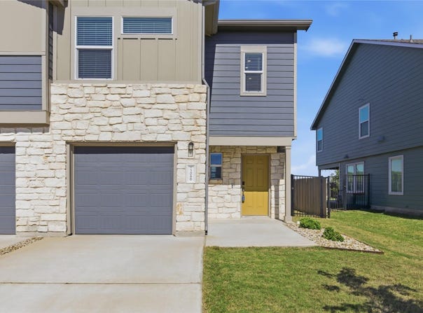 7208 Sparkling Light Dr, Del Valle, TX 78617