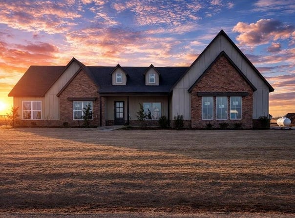 2541 S May Avenue, Guthrie, OK 73044