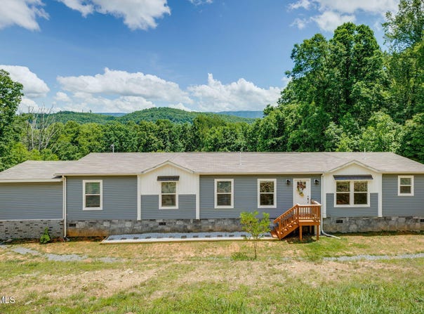 982 Glade Hill Drive, Lebanon, VA 24266