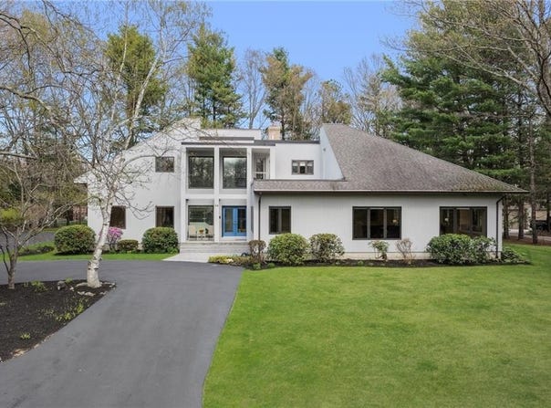 29 Dennell Drive, Lincoln, RI 02865