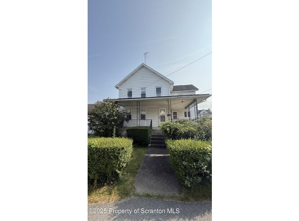 37 Plum Avenue, Carbondale, PA 18407