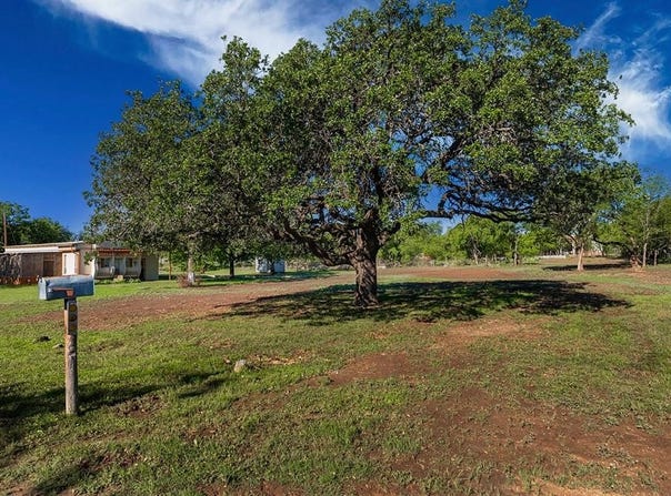 1214 S Mulberry, Brady, TX 76825