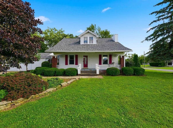 8901 East Jackson Street, Selma, IN 47383