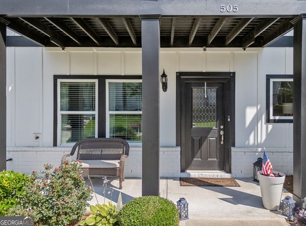 505 Hampton, Woodstock, GA 30188