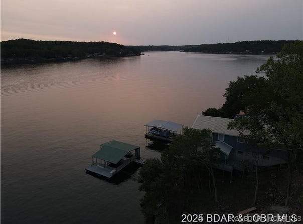 28136 Lyndsey Lane, Rocky Mount, MO 65072