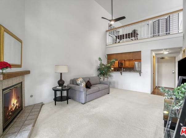 8675 Falmouth Ave, Playa Del Rey, CA 90293