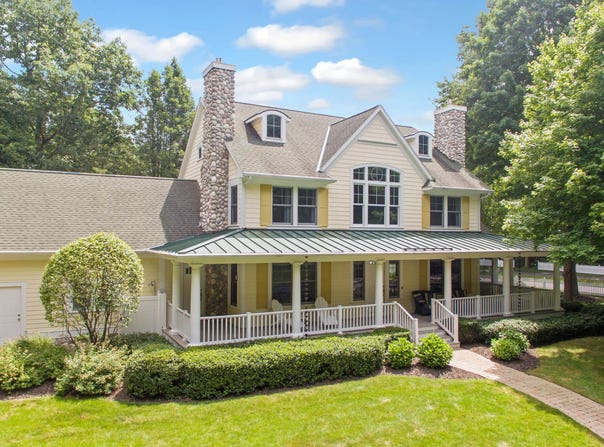 77370 Summers Gate Circle, South Haven, MI 49090