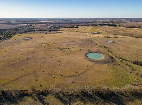 CO RD 4518, Wolfe City, TX 75496