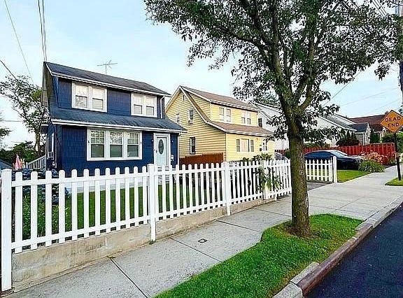 3992 Rombouts Avenue, Bronx, NY 10466
