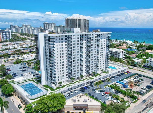 3015 N Ocean Boulevard, Fort Lauderdale, FL 33308