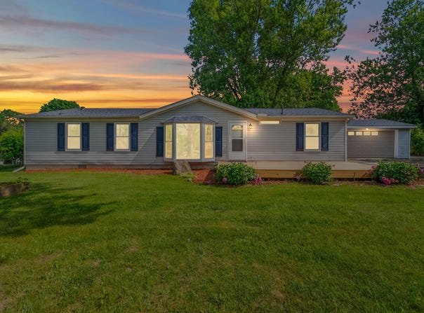 3820 Kaiser Road, Tecumseh, MI 49286