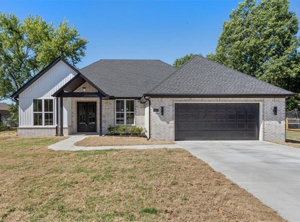 511 Westwood Avenue, Prairie Grove, AR 72753