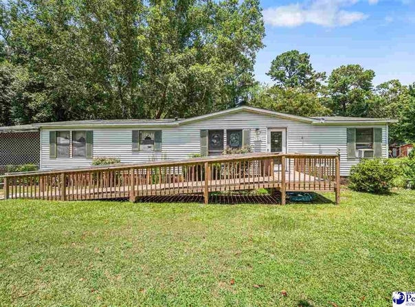 902 Piano Rd, Florence, SC 29501