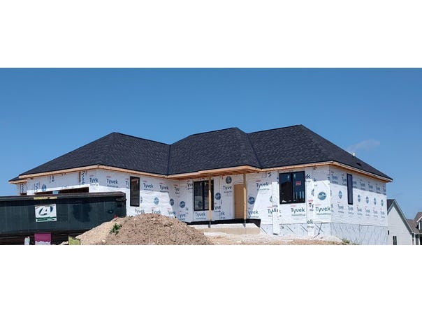 N56w20744 Carnoustie Way, Menomonee Falls, WI 53052