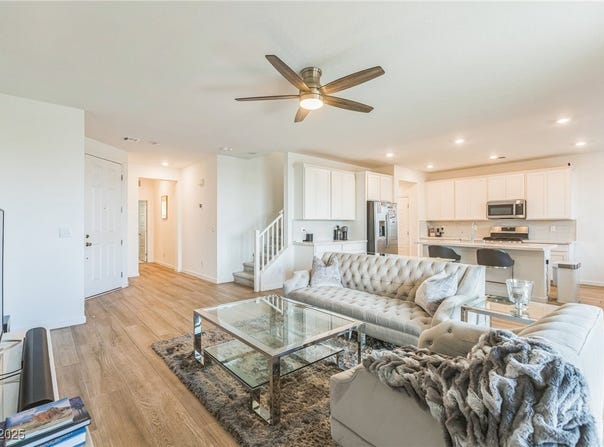 2935 Gaffer Film Street, Las Vegas, NV 89156