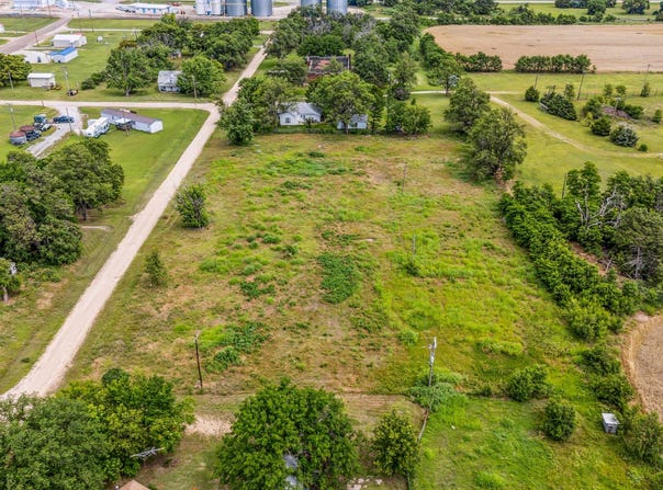 210 S S Gregory St, Nashville, KS 67112-0000