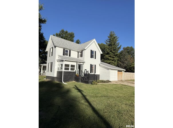 335 GLADSTONE Street, Jacksonville, IL 62650