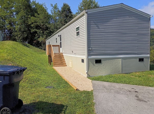 321 CREST MOUNTAIN C, ELLISTON, VA 24087