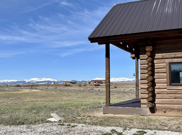 15 E ELK HORN Road, Daniel, WY 83115