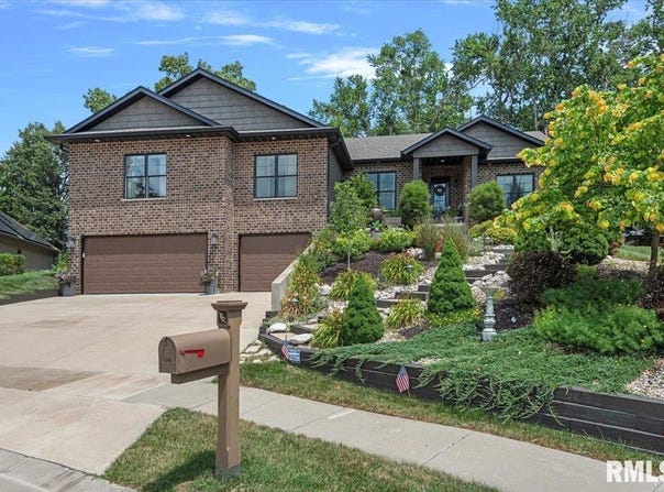 504 Poinsettia Place, Springfield, IL 62711