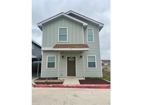 2556 Fox Place, Eagle Pass, TX 78852