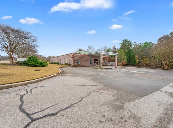 8045 BROTHER Blvd, Bartlett, TN 38133