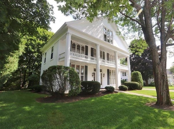 72 Main Street, Orono, ME 04473