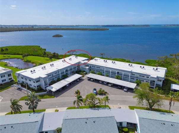 4722 INDEPENDENCE DRIVE, BRADENTON, FL 34210