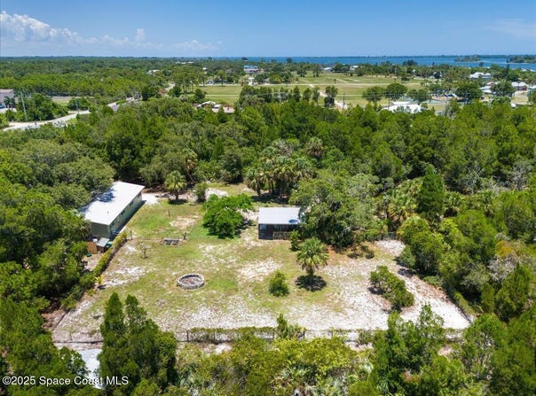 5545 Brabrook Avenue, Grant, FL 32949