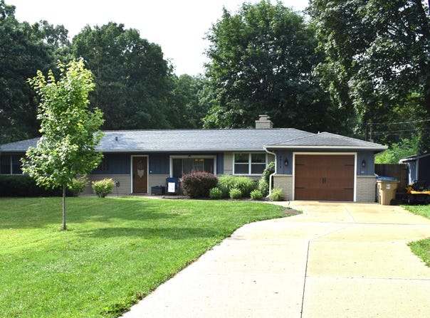 4911 85th St, Kenosha, WI 53142