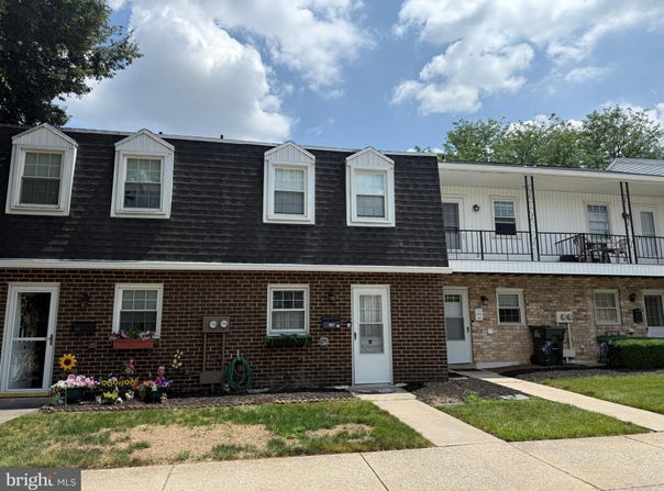 759 COLONY DRIVE, YORK, PA 17404
