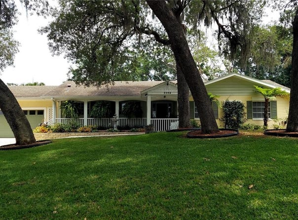 2308 OVERLOOK DRIVE, MOUNT DORA, FL 32757