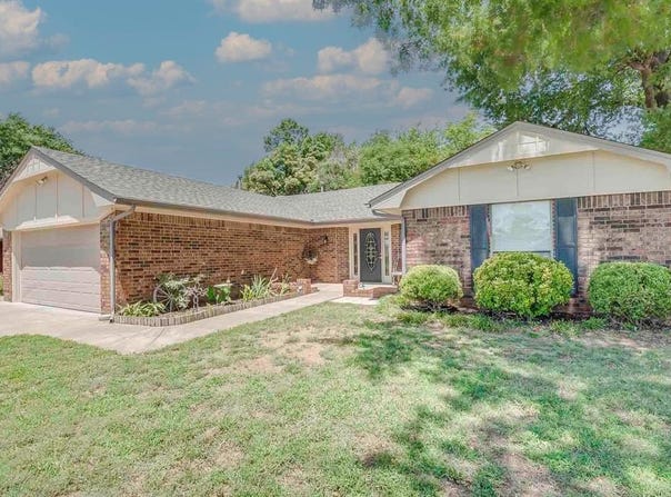 733 Park Drive, Yukon, OK 73099