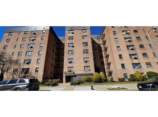 31-90 140th Street, Flushing, NY 11354