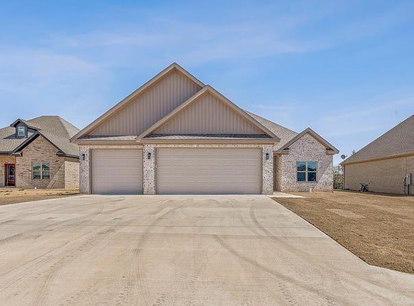 101 Rivercrest Drive, Brookland, AR 72417