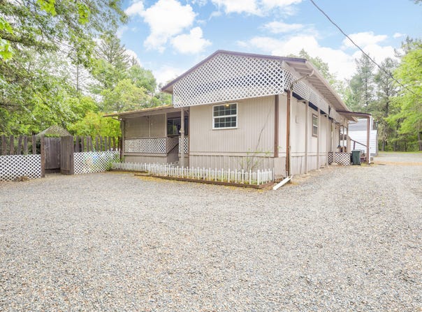 835 Southside Road, Grants Pass, OR 97527