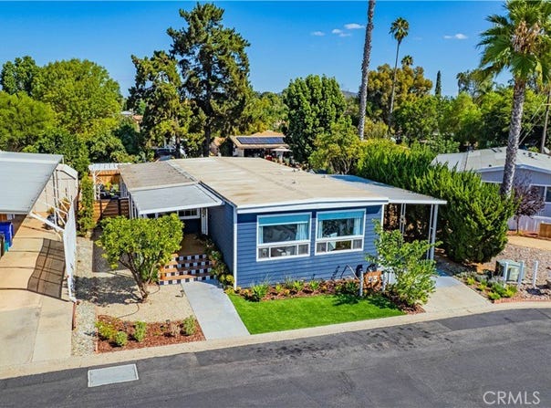 1120 E Mission Road, Fallbrook, CA 92028