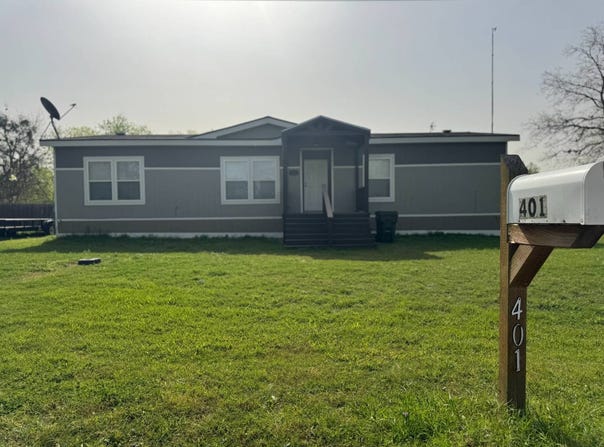 401 E. First St., Nordheim, TX 78141
