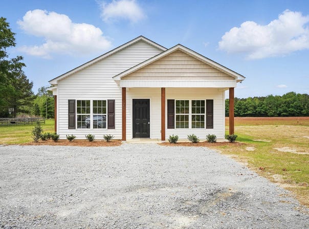 1262 W Blackman Road, Dunn, NC 28334