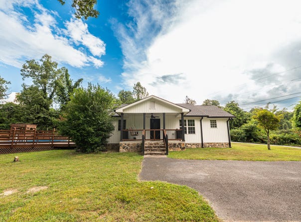 841 Marble Top Road, Chickamauga, GA 30707