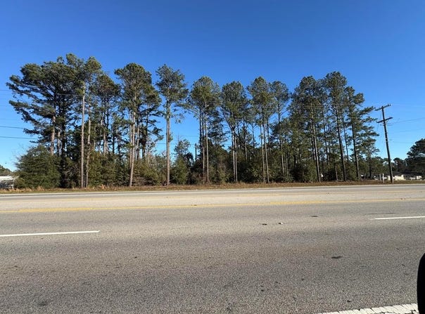 820 Bowens Mill Rd, Douglas, GA 31533