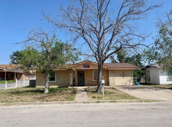 303 E Bean, Del Rio, TX 78840