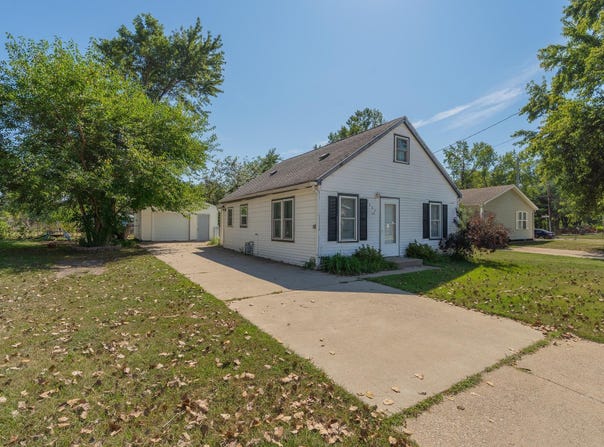2907 May Street, Portage, IN 46368